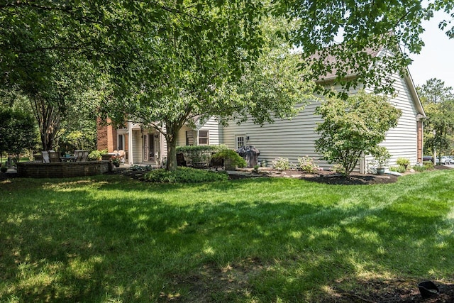 5714 Zetland Ct, Dublin, OH 43017 - view of grassy yard