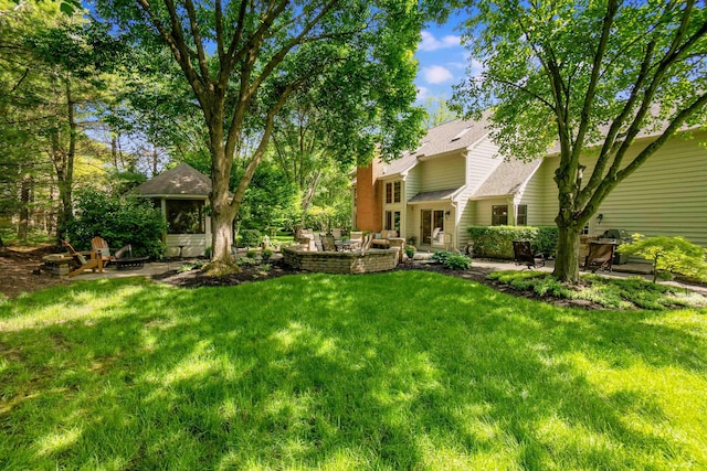 5714 Zetland Ct, Dublin, OH 43017 - view of grassy yard with outdoor lounge area and a patio
