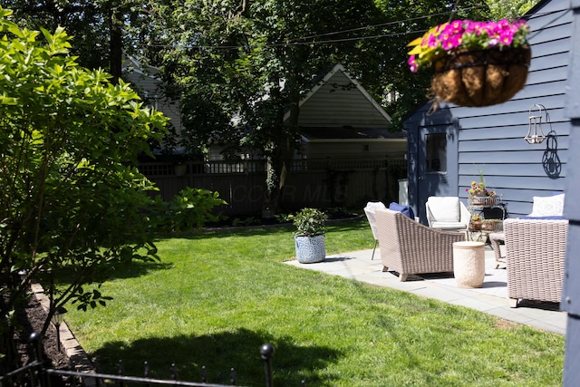 2443 Dale Ave, Columbus, OH 43209 - view of yard featuring a patio