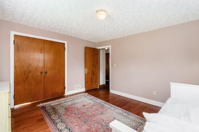 193 N Remington Rd, Columbus, OH 43209 - bedroom with baseboards and wood finished floors