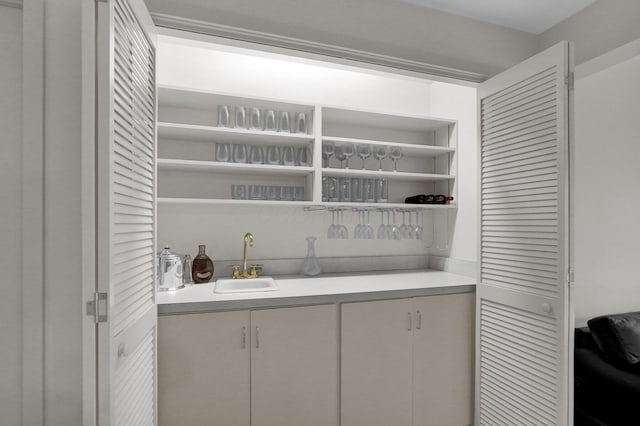 744 Old Oak Trce, Columbus, OH 43235 - view of indoor wet bar