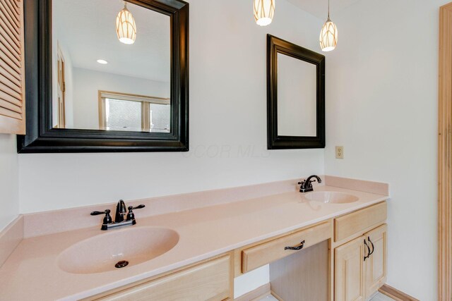 9800 Oxford Cir, Powell, OH 43065 - photo 24