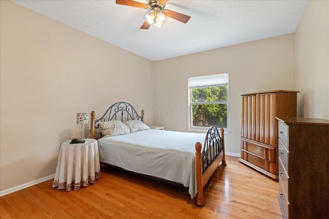 2880 Longridge Way, Grove City, OH 43123 - bedroom featuring light wood-style flooring, baseboards, and ceiling fan