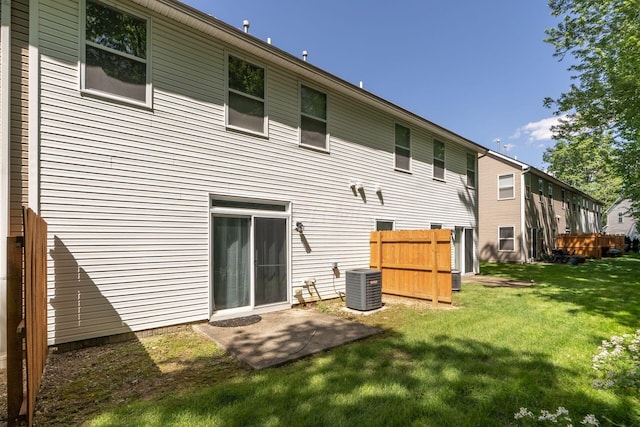 642 Grove Cir Unit 1902, Columbus, OH 43230 - rear view of property featuring cooling unit