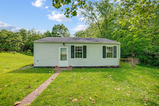 1036 State Route 247, Hillsboro, OH 45133 - view of front facade with a front yard