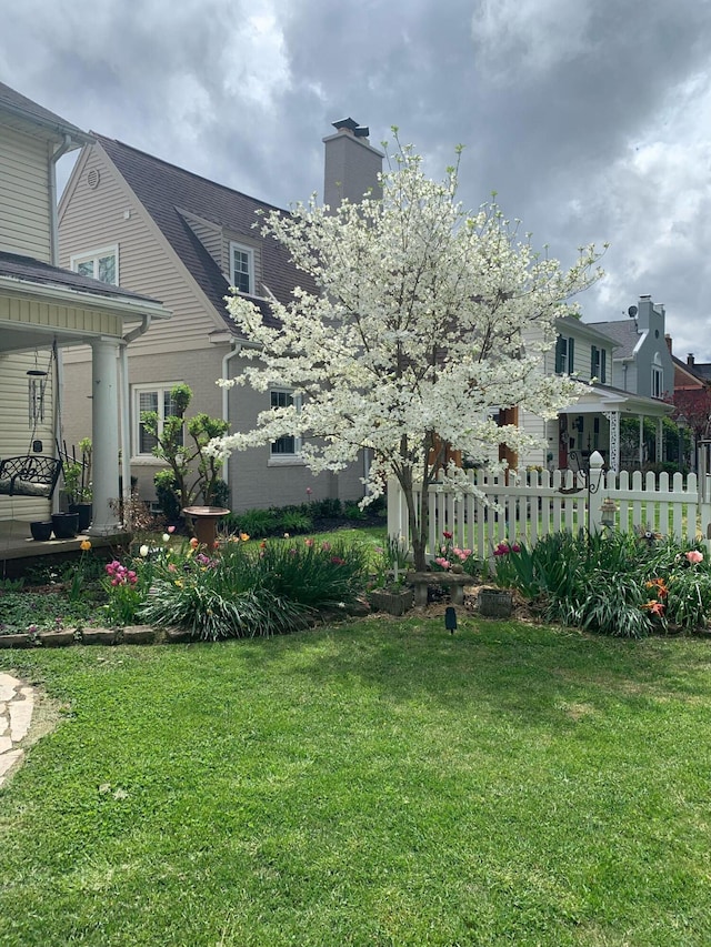 550 E Allen St, Lancaster, OH 43130 - view of yard