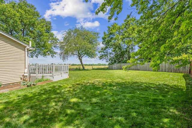 5690 Brinkley Ct, Columbus, OH 43235 - view of yard featuring a deck