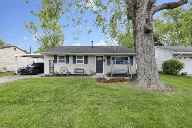 1015 Westview Dr, Hebron, OH 43025 - ranch-style house featuring driveway, a front lawn, and an attached carport