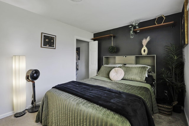 1015 Westview Dr, Hebron, OH 43025 - carpeted bedroom featuring baseboards