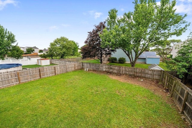 1047 Cherry Bud Dr, Columbus, OH 43228 - view of yard