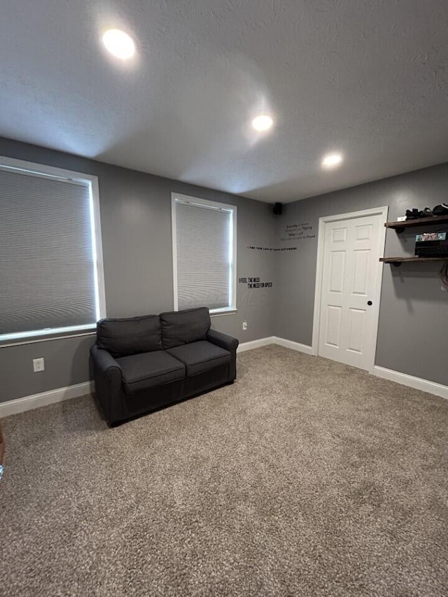 5321 Longshadow Dr, Westerville, OH 43081 - carpeted living room with recessed lighting and baseboards