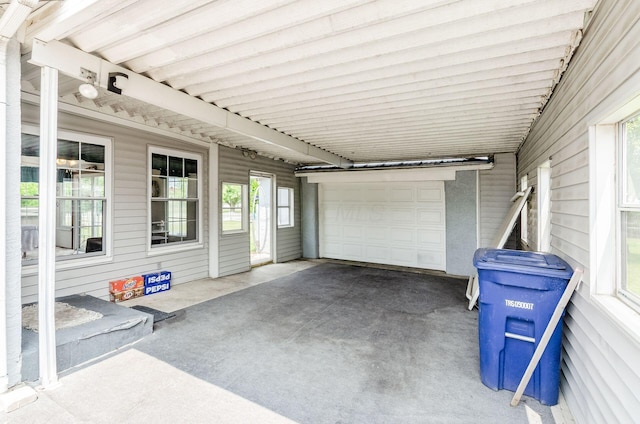 52 Amsterdam Ave, Columbus, OH 43207 - garage featuring driveway