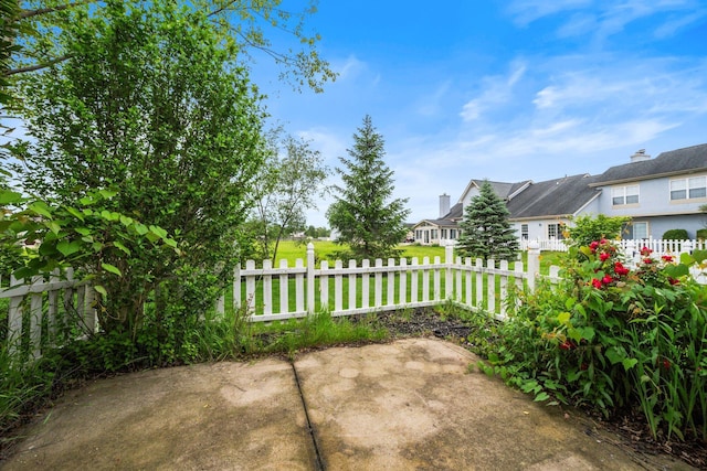 857 Village Dr, Delaware, OH 43015 - view of patio