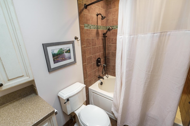 1332 Castleton Rd N, Columbus, OH 43220 - full bathroom featuring shower / bath combination with curtain, toilet, and vanity