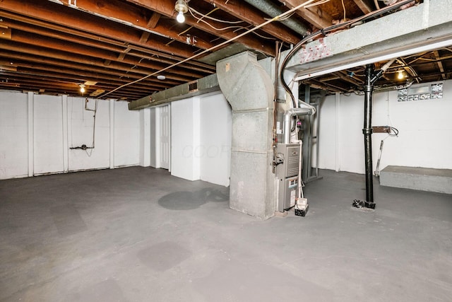 2280 Velma Ave, Columbus, OH 43211 - unfinished below grade area featuring heating unit