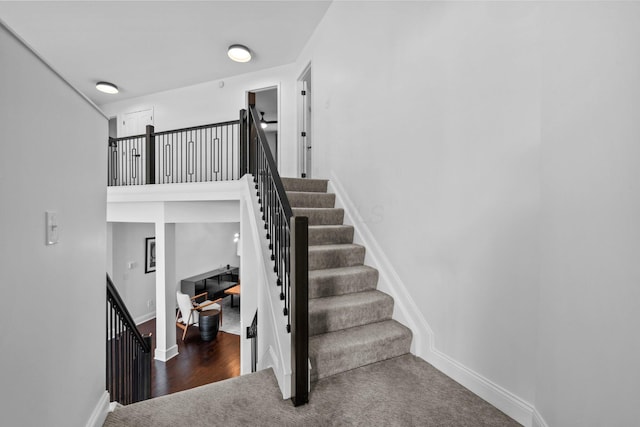 5781 Glendavon Loop, Dublin, OH 43016 - stairway with baseboards