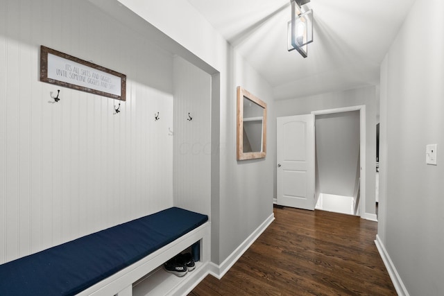 3544 Devin Rd, Grove City, OH 43123 - mudroom featuring wood finished floors and baseboards