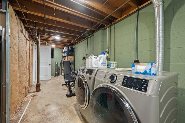 3544 Devin Rd, Grove City, OH 43123 - laundry room featuring washing machine and dryer and concrete block wall
