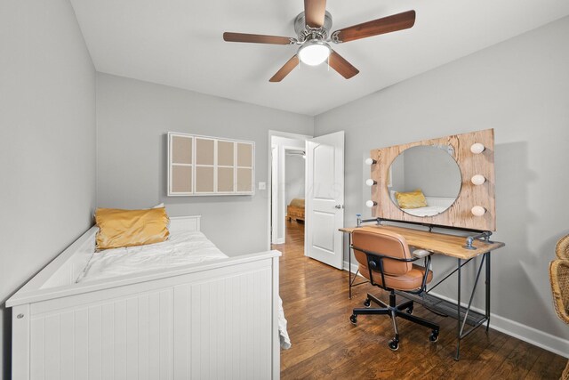 3544 Devin Rd, Grove City, OH 43123 - bedroom with wood finished floors, baseboards, and a ceiling fan