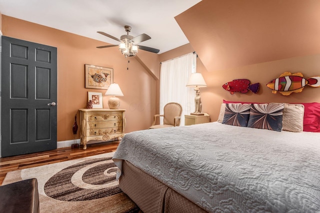 8547 Pitlochry Ct, Dublin, OH 43017 - bedroom with wood finished floors, baseboards, and ceiling fan