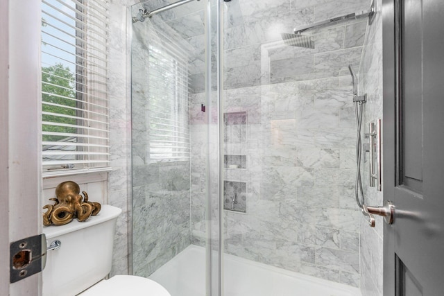 8547 Pitlochry Ct, Dublin, OH 43017 - bathroom with toilet and a shower stall