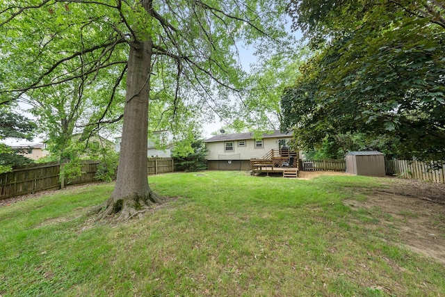 4373 Valley Quail Blvd S, Westerville, OH 43081 - view of yard with a deck