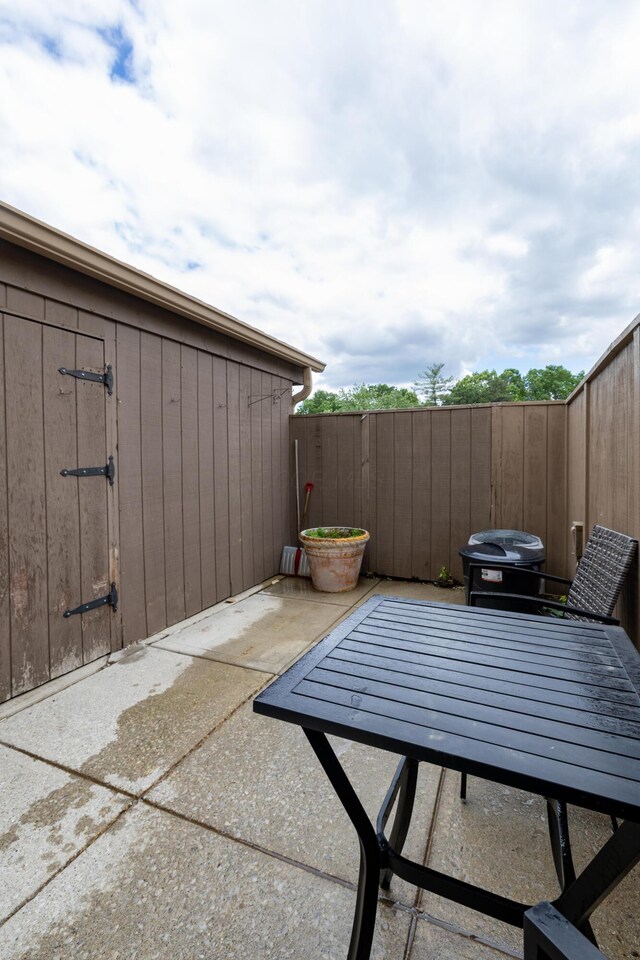 3243 Brookview Way Unit 68, Columbus, OH 43221 - view of patio / terrace with outdoor dining space