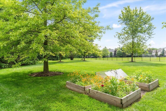 4560 Greyson Dr, Powell, OH 43065 - view of yard with a garden