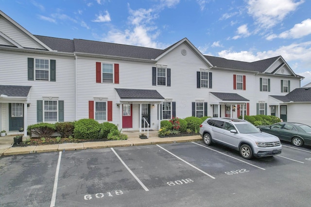 6022 Brice Park Dr Unit 17D, Canal Winchester, OH 43110 - townhome / multi-family property with uncovered parking and a shingled roof
