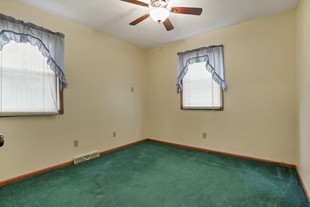 907 Fairfield Ave, Lancaster, OH 43130 - unfurnished room with carpet floors, a ceiling fan, and baseboards