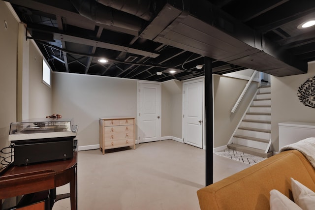 154 E Dunedin Rd, Columbus, OH 43214 - photo 43