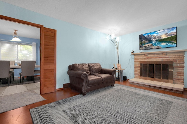 1068 Ross Rd, Columbus, OH 43227 - photo 3