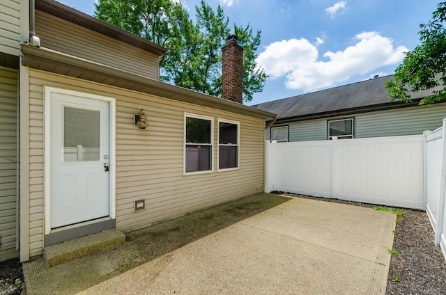 3248 Medoma Dr, Columbus, OH 43204 - view of patio / terrace