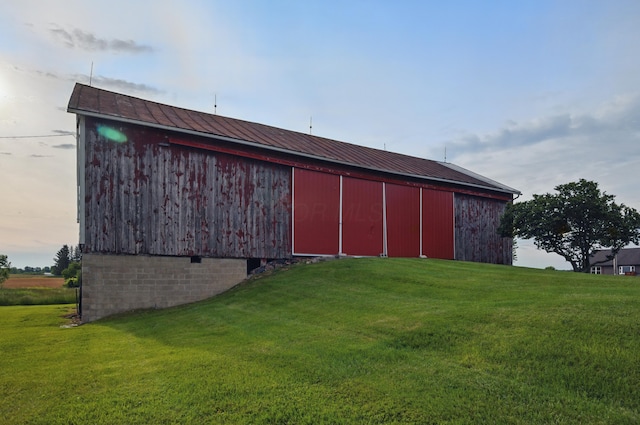 1282 Taylortown Rd, Mansfield, OH 44903 - view of pole building featuring a yard