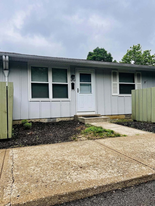 3037 La Vista Dr Unit 39, Columbus, OH 43204 - view of front of house featuring board and batten siding