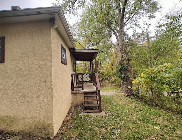2108 Paul Dr, Columbus, OH 43211 - view of yard