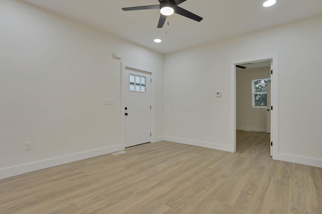 1676 Parsons Ave, Columbus, OH 43207 - foyer entrance featuring a ceiling fan, baseboards, light wood-style flooring, and recessed lighting