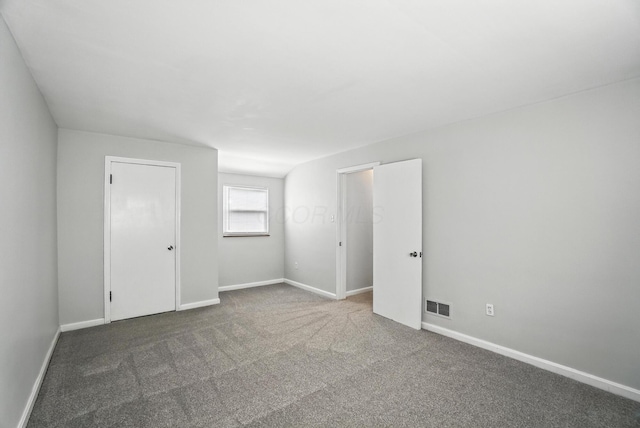 2079 Inchcliff Rd, Upper Arlington, OH 43221 - spare room with carpet and baseboards