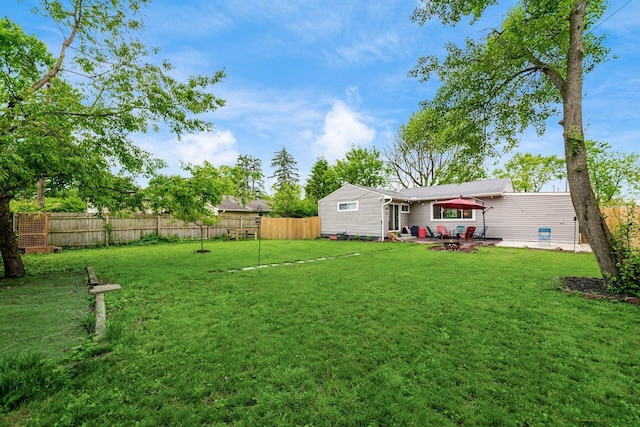 4351 Broadhurst Dr, Columbus, OH 43213 - view of yard featuring a patio