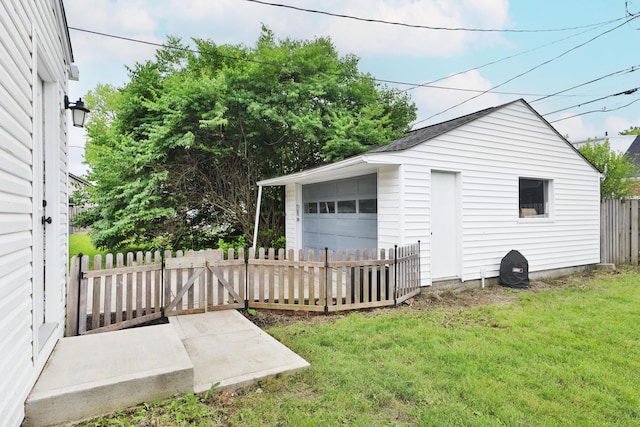 2009 Zollinger Rd, Columbus, OH 43221 - view of detached garage