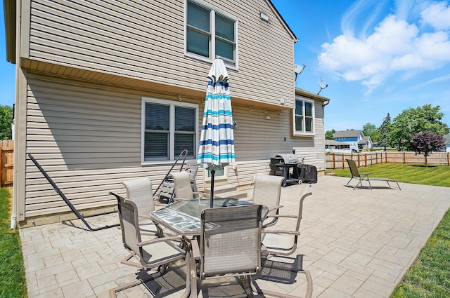 1627 Metcalfe Ave, Columbus, OH 43207 - view of patio with outdoor dining area and grilling area