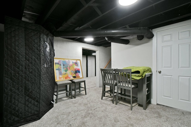 2567 Joyce Ave, Columbus, OH 43211 - playroom featuring carpet
