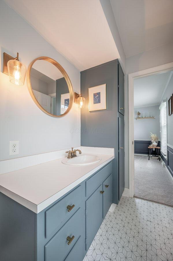 837 Cherry Bottom Rd, Columbus, OH 43230 - bathroom featuring vanity and tile patterned floors