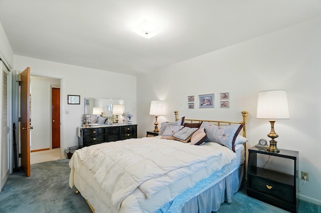 8430 Patterson Rd, Hilliard, OH 43026 - carpeted bedroom featuring baseboards and a closet