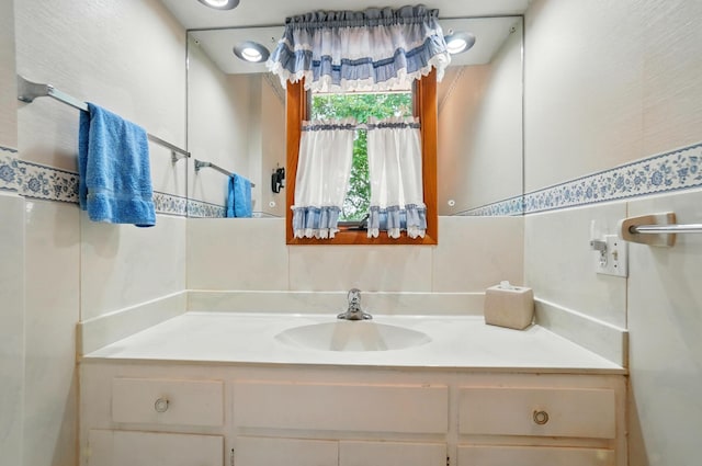 8430 Patterson Rd, Hilliard, OH 43026 - bathroom featuring vanity