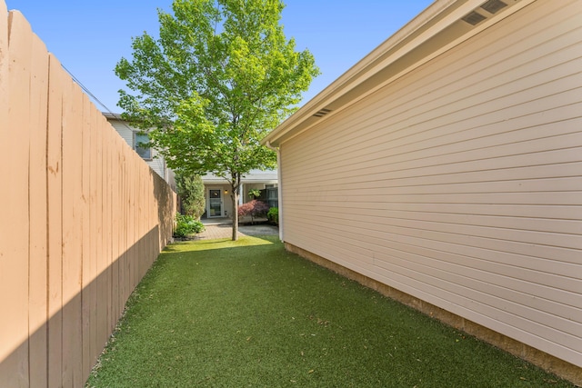 159 E 4th Ave, Columbus, OH 43201 - view of yard