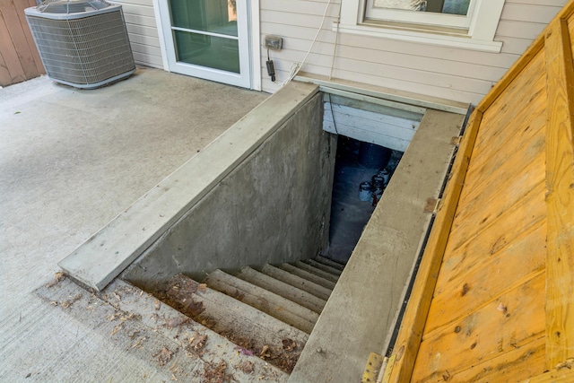 159 E 4th Ave, Columbus, OH 43201 - view of storm shelter featuring cooling unit