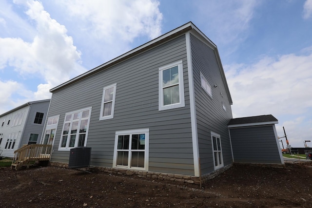 6946 Stillhouse Ln, Dublin, OH 43016 - rear view of property with a wooden deck
