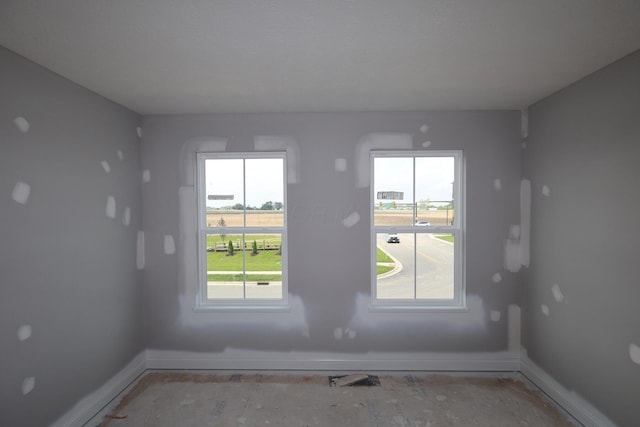 6946 Stillhouse Ln, Dublin, OH 43016 - unfurnished room with baseboards