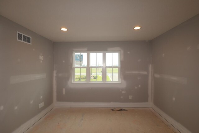 6946 Stillhouse Ln, Dublin, OH 43016 - empty room with recessed lighting